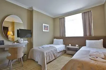 Doubletree By Hilton Atasehir And Conference Centre فندق 5*