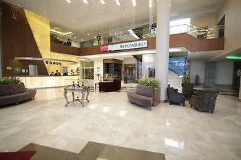 فندق Doubletree By Hilton Atasehir And Conference Centre