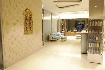 Doubletree By Hilton Atasehir And Conference Centre فندق