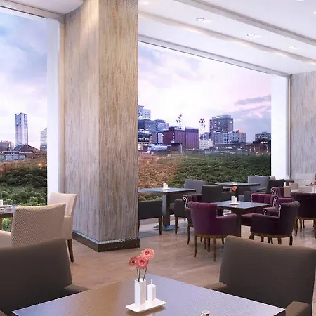 Doubletree By Hilton Atasehir And Conference Centre فندق